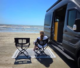 Exactly how I had hoped VanDalf would work - beach camping on Galveston Island.